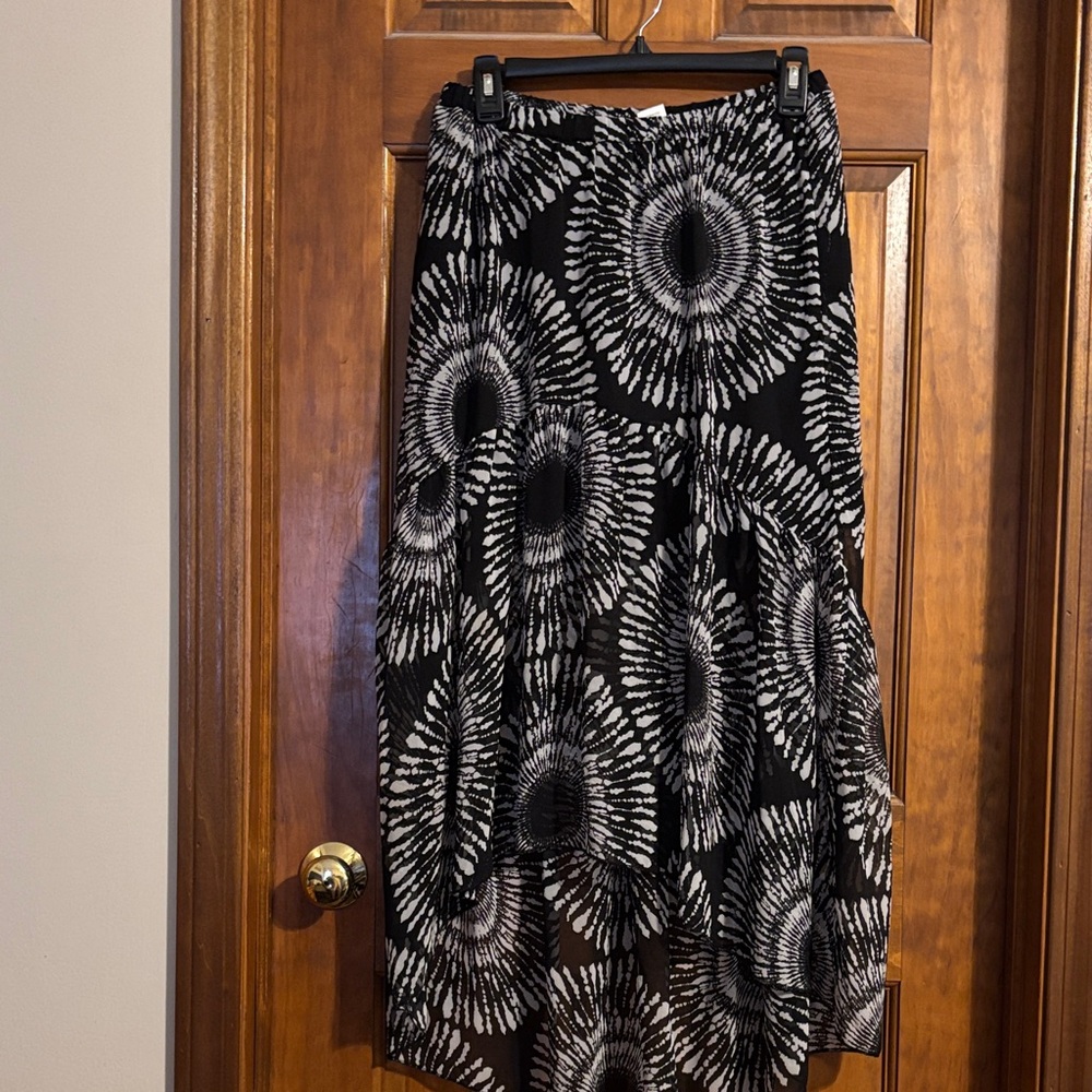 HeartSoul Black and White Maxi Skirt with Radiant Print
